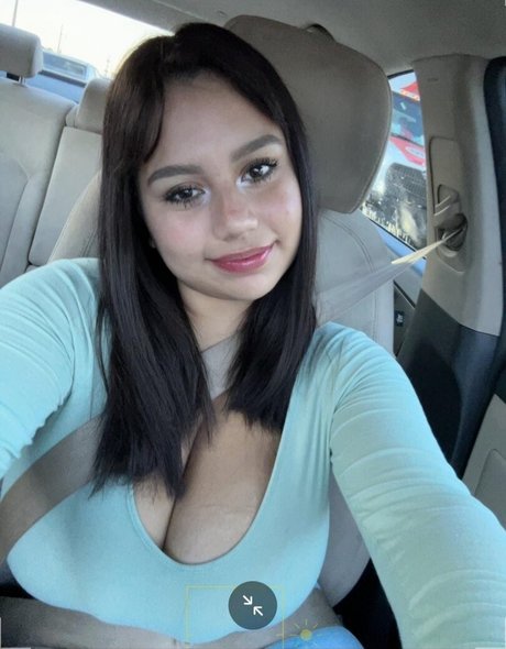 Jade Chainz star art photos