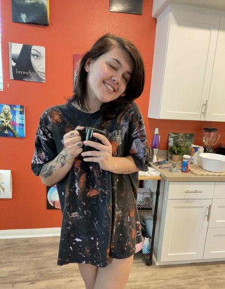 blonde shemale onlyfans free xxx archive