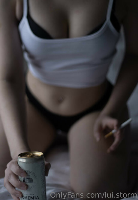 lui storm star naked photos