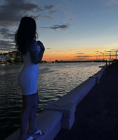 lalawlsn star nude archive