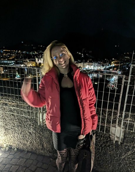 blonde shemale onlyfans art nude pic