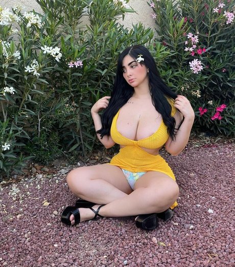 Vanessa Bazan xxx star photo