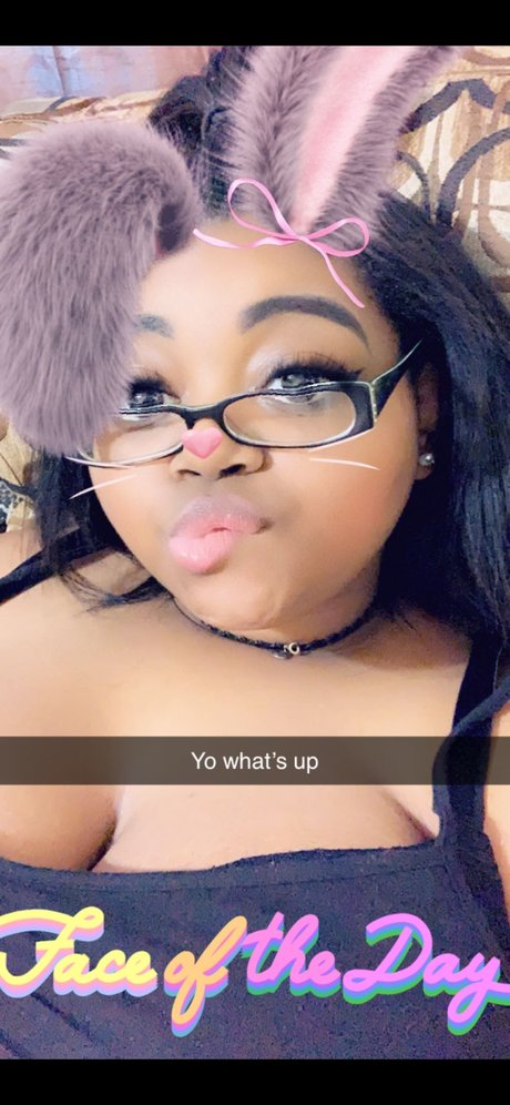 De Baby_ naked actress img