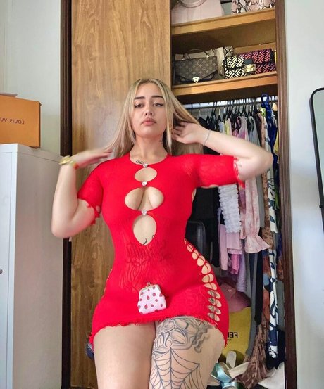 babe brunette onlyfans sexy gallery