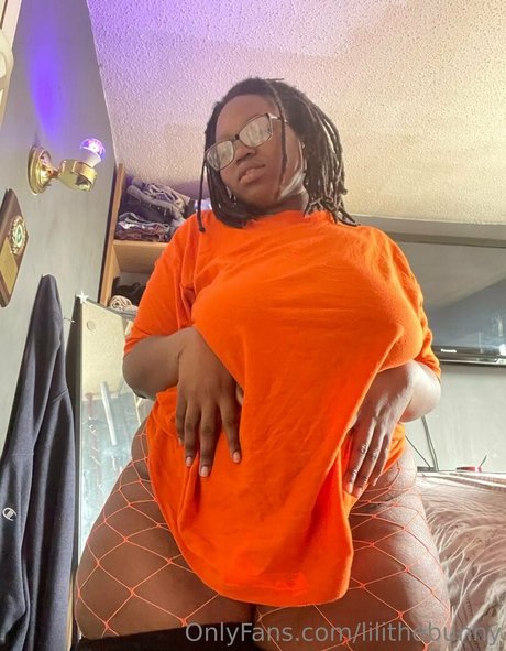 lilithebunny sexy pornstar photo