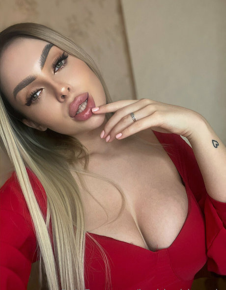 model onlyfans beautiful naked picture