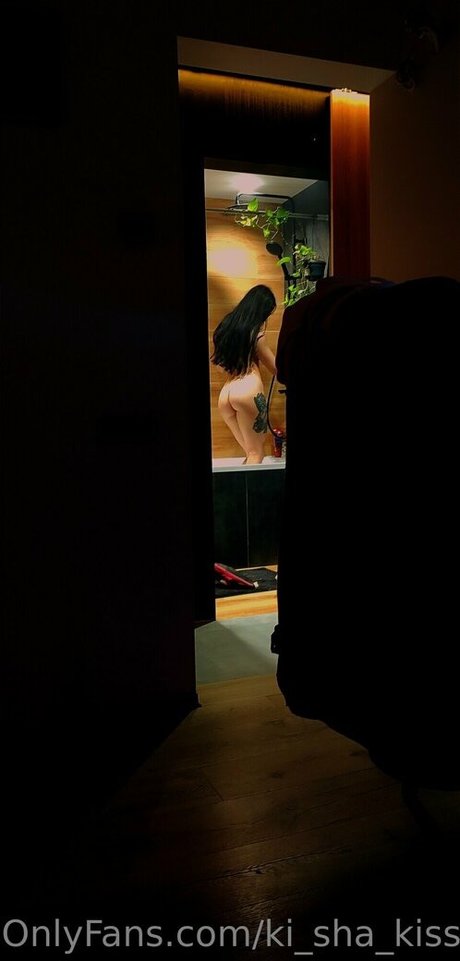 kisha kiss star xxx pictures