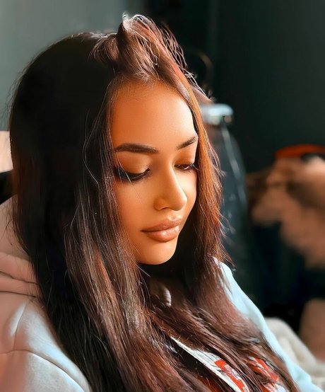 kisha kiss hd star image