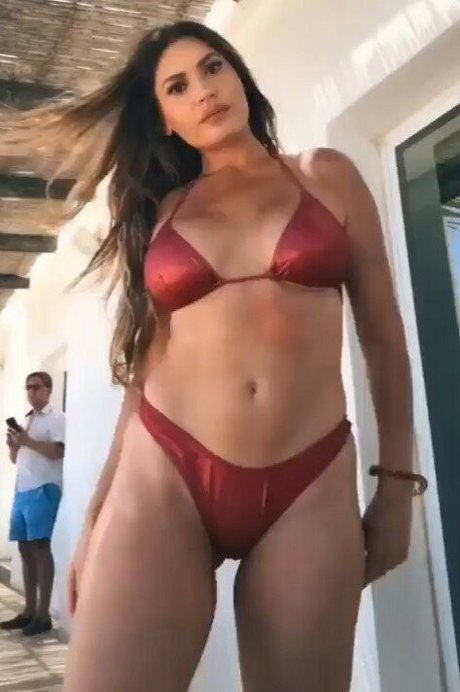 famous nude onlyfans sexy photo