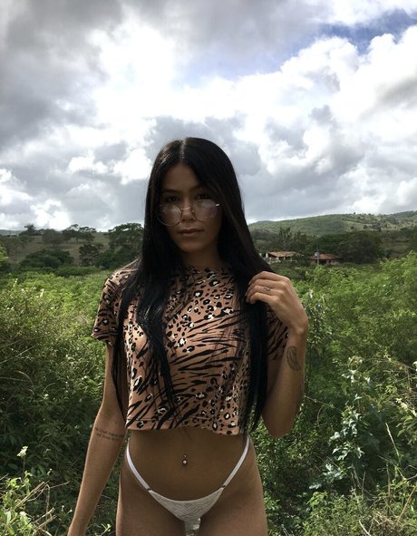 EvilHotGirll hot star gallery