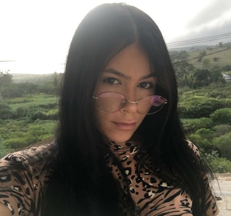 EvilHotGirll star naked photo