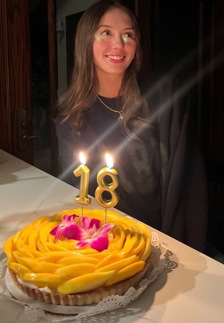 Kennedy Cullum model erotic images