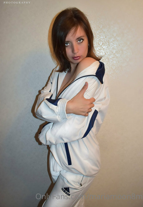 18 year old onlyfans perfect image