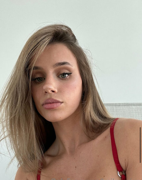 Ha1ley Gr1c3 star pornographic picture