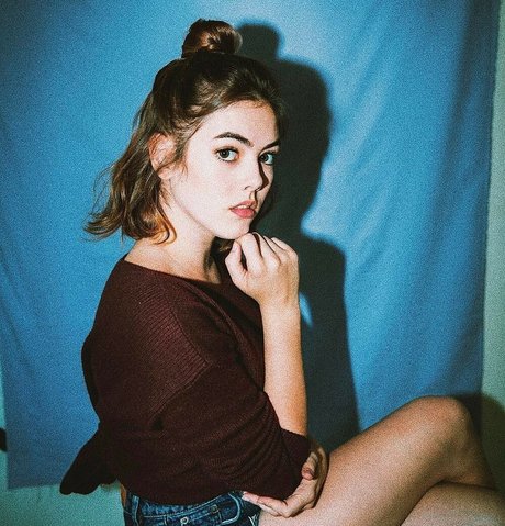 McKaley Miller exclusive star pic