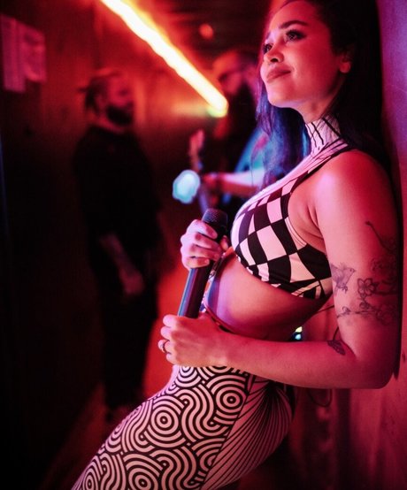 Melissa Bonny porn star photos