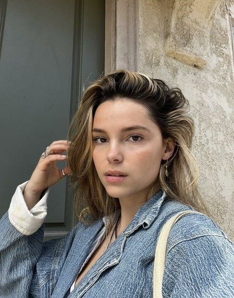 Inde Navarette erotic actress image