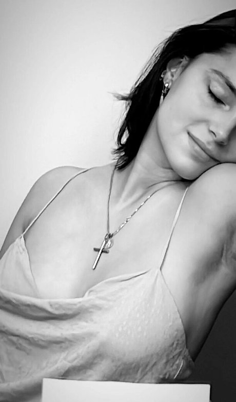 Inde Navarette beautiful model archive