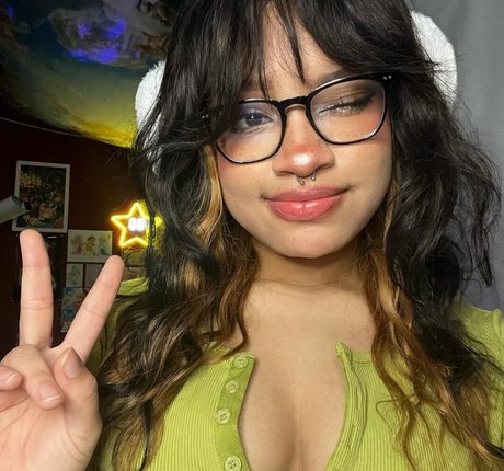 Eden s Garden ASMR star naked photo