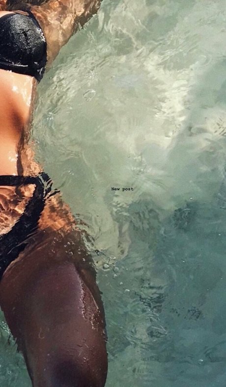 Hafiia Mira Quick photo