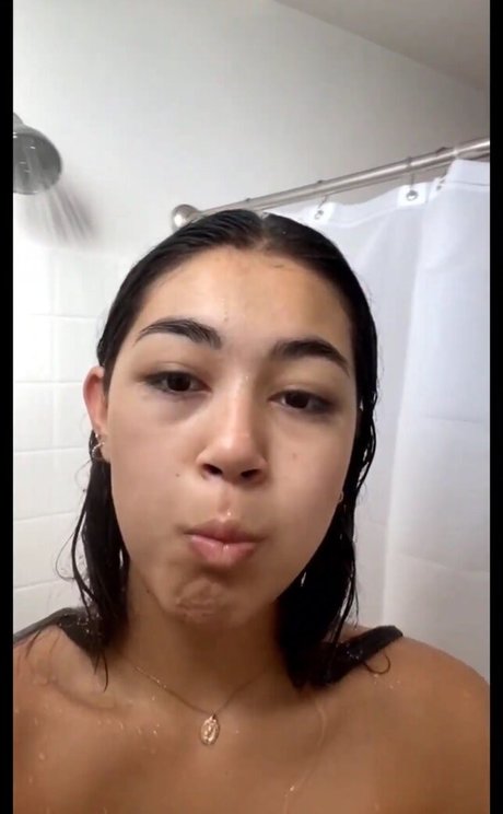 Kylin Milan nude actress photo