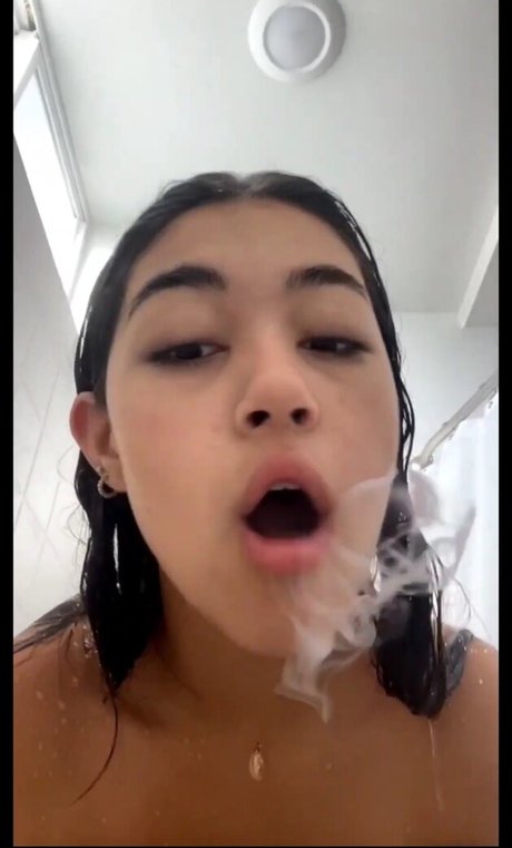 Kylin Milan sexy model pictures