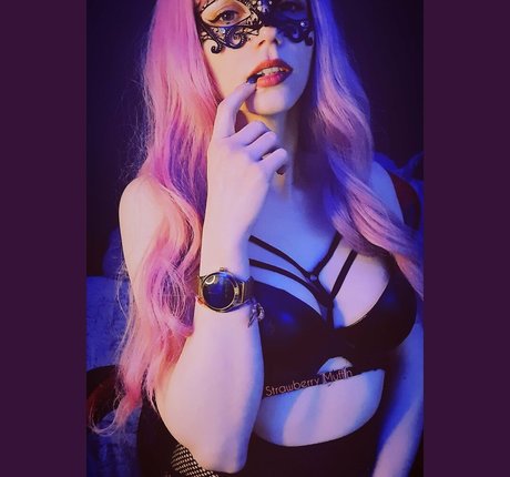 Strawberry Muffin xxx model gallery