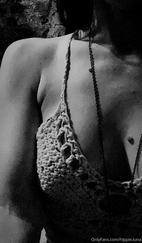 hippie luna pornstar naked img
