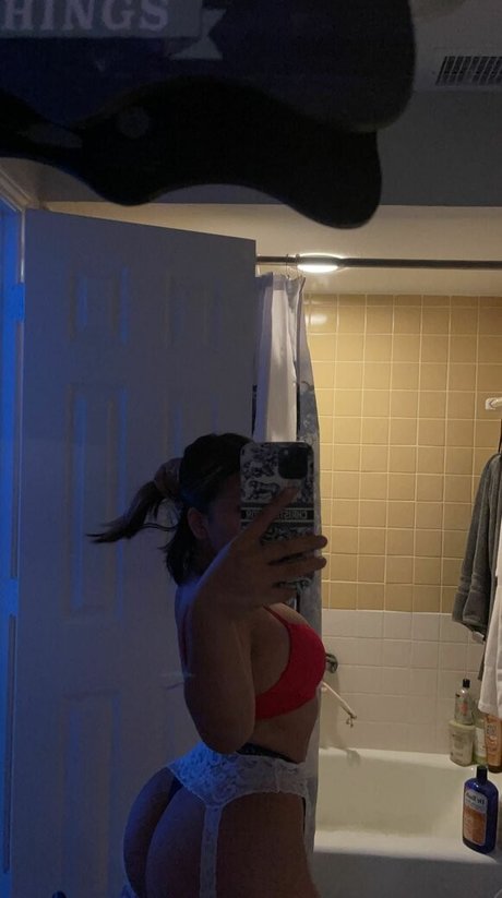 Nikitta Montilla pornstar erotic img