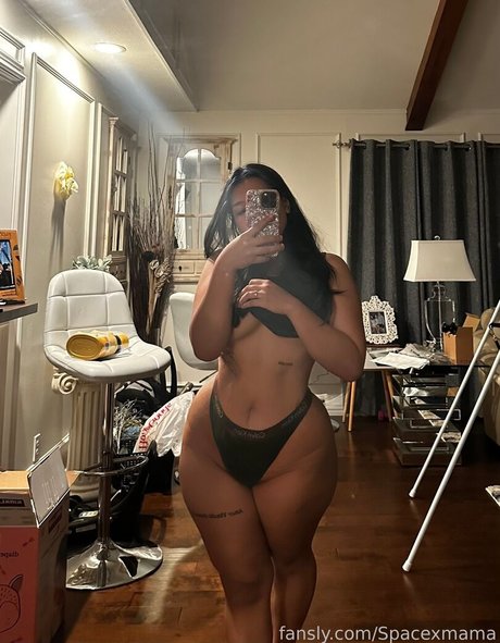 Nikitta Montilla model sex image