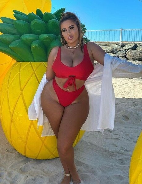 Hannah Olivia model free photos