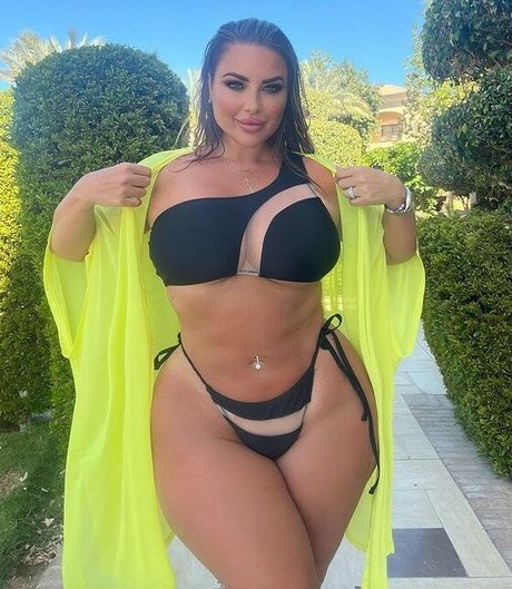 Hannah Olivia star adult img