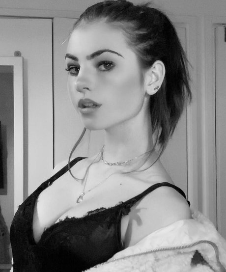 skyepastapins model pornographic pictures