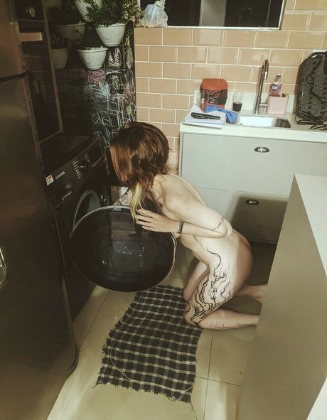 Amanda Atkinson model img