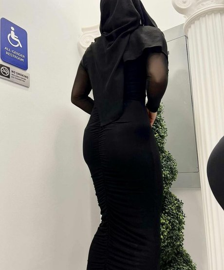 amanamalk1 hot star img