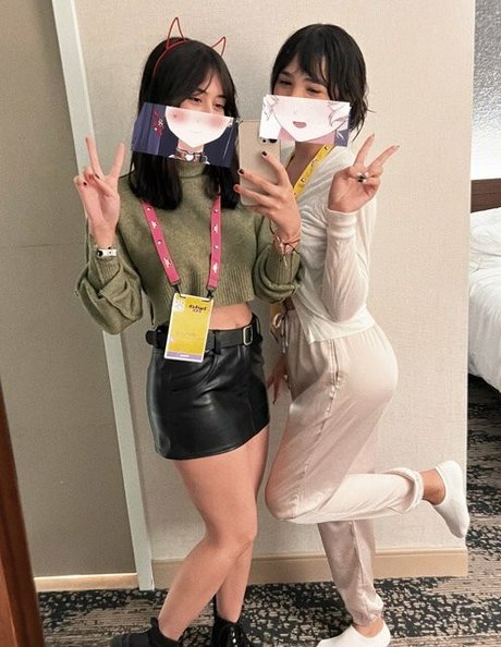 Sanagi Yuzu model erotic image