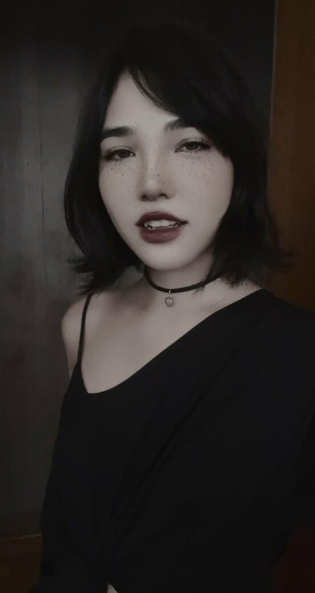 Sanagi Yuzu star sexy images