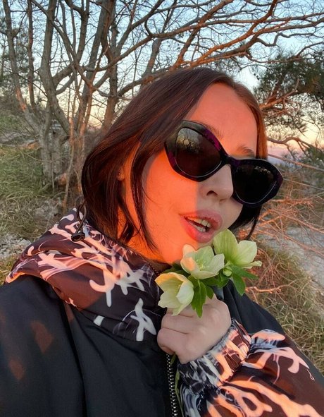 nikushxo free perfect star picture