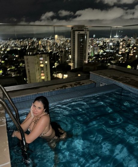 Cinthia Cruz star art image