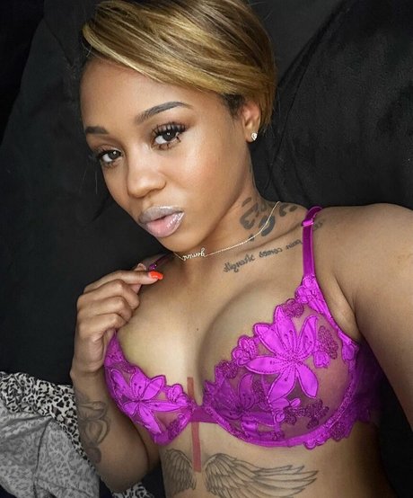 Yuno Zaza pornstar nice pictures