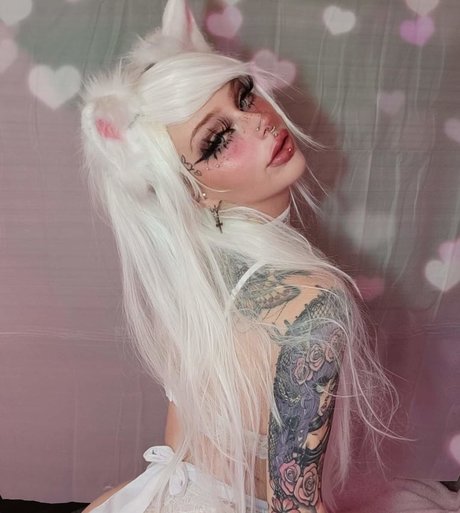 Thedeerqueen model nude img