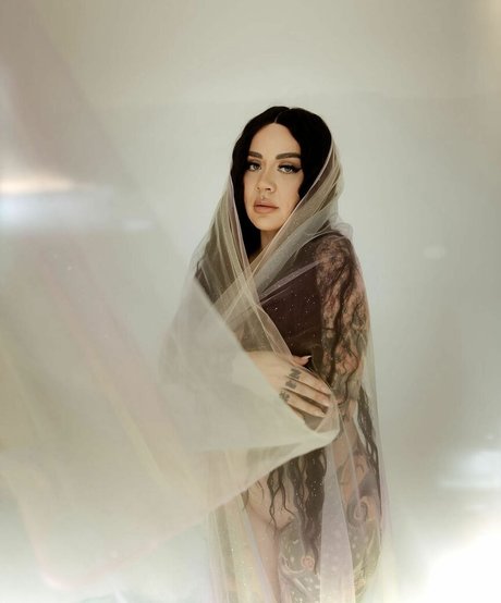 Megs v2 star porn img