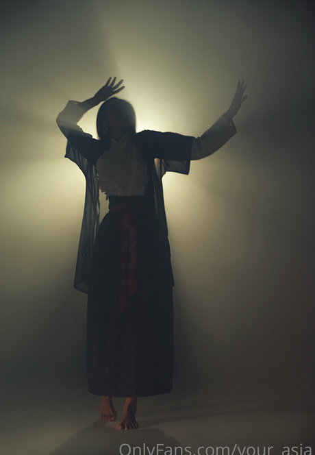 lily69 nude pornstar image