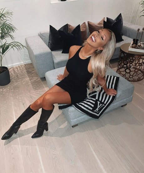 Norwegian JOI beautiful pornstar img