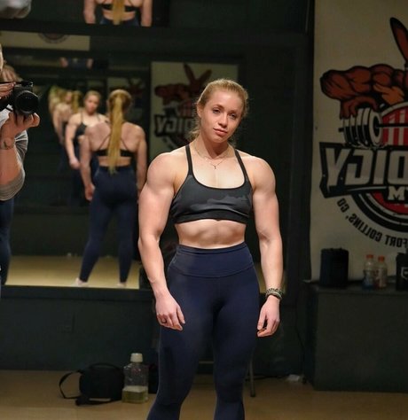 Leana Kaplan pretty actress gallery