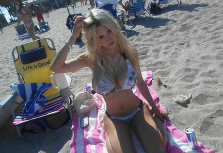 rchhhll sexy model image