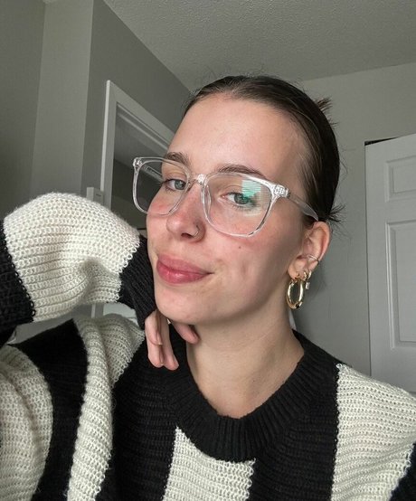 Sami Skinner hot pornstar picture