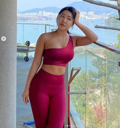 Beo Deul Jeong_ beautiful pornstar pic