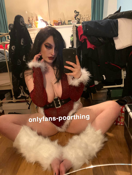 poorthing model nudes galleries