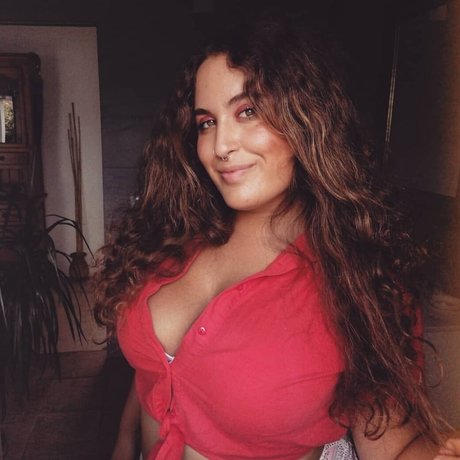 elviabombon pornographic star img